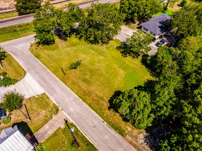 More Photos Of 301 Railroad St., Buda Land For Sale