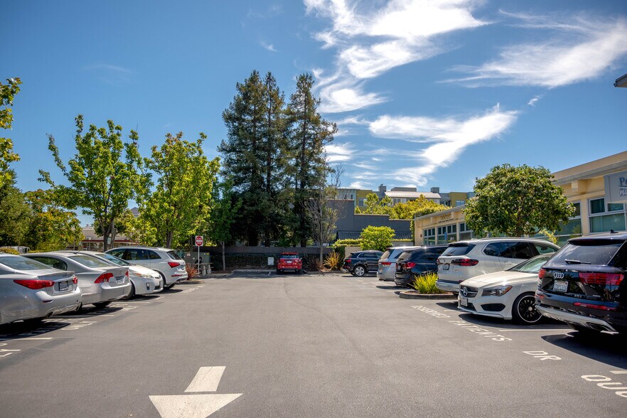 More Photos Of 882-884 Emerson St, Palo Alto Medical For Lease