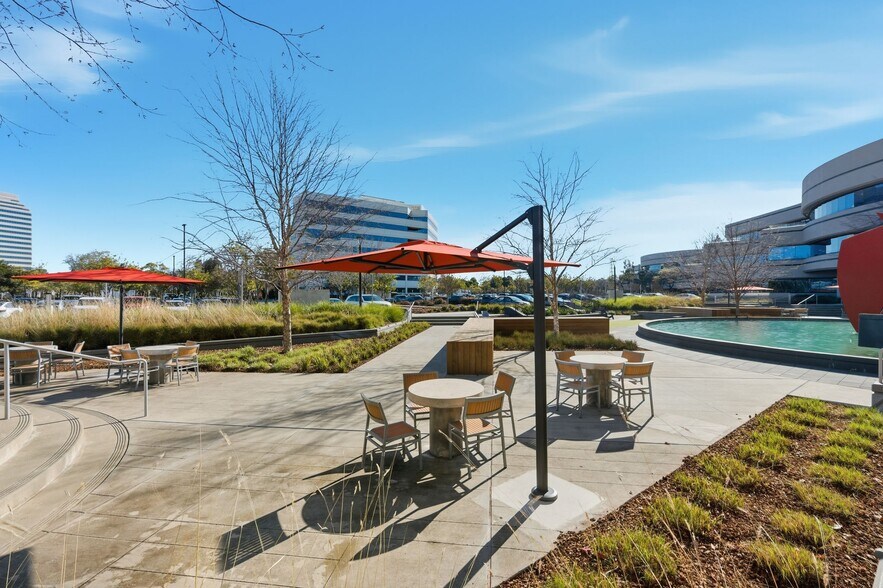 More Photos Of 1800 Gateway Dr, San Mateo Unknown For Lease