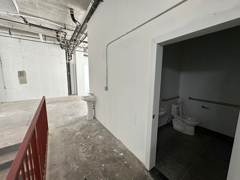 More Photos Of 17 Somers St, Brooklyn Apartments For Lease