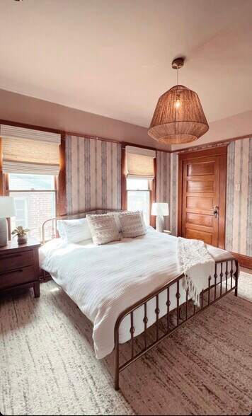 More Photos Of 139 SW I St, Grants Pass Specialty For Sale