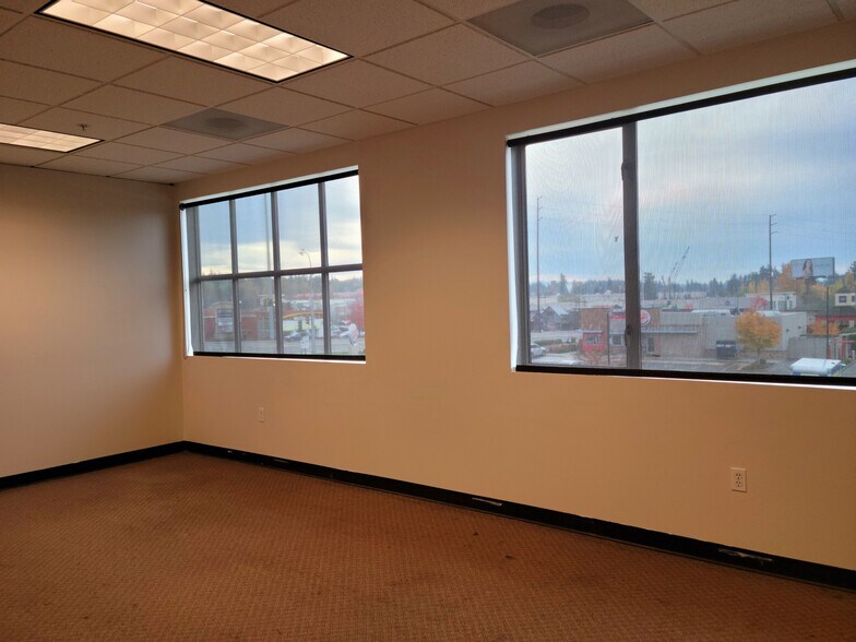 More Photos Of 34704 11th Ave S, Federal Way Office For Sale