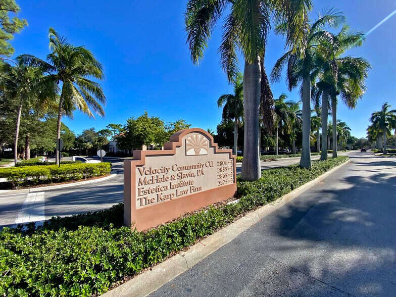 More Photos Of 2875 Pga Blvd, Palm Beach Gardens Office For Lease