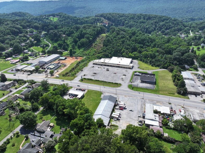 More Photos Of 4707 Dayton Blvd, Chattanooga Unknown For Lease