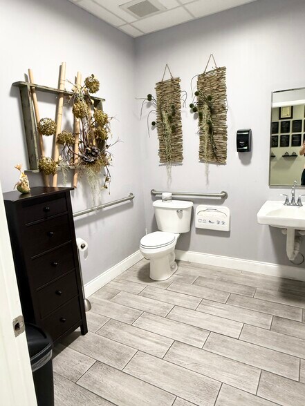 More Photos Of 1440 SW 28th Ave, Pompano Beach Warehouse For Sale