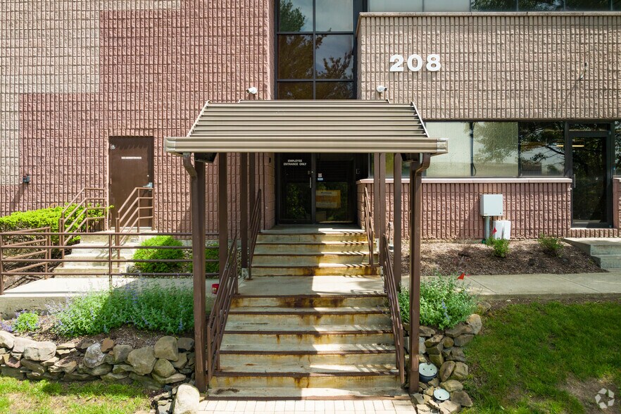 More Photos Of 208 Passaic Ave, Fairfield Industrial For Sale