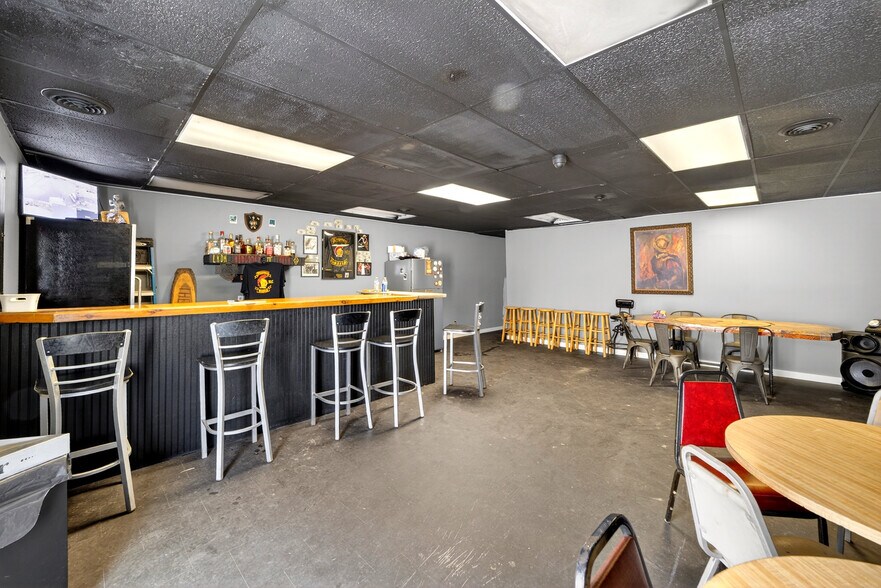 More Photos Of 80 Water St, Fredonia Auto Repair For Sale