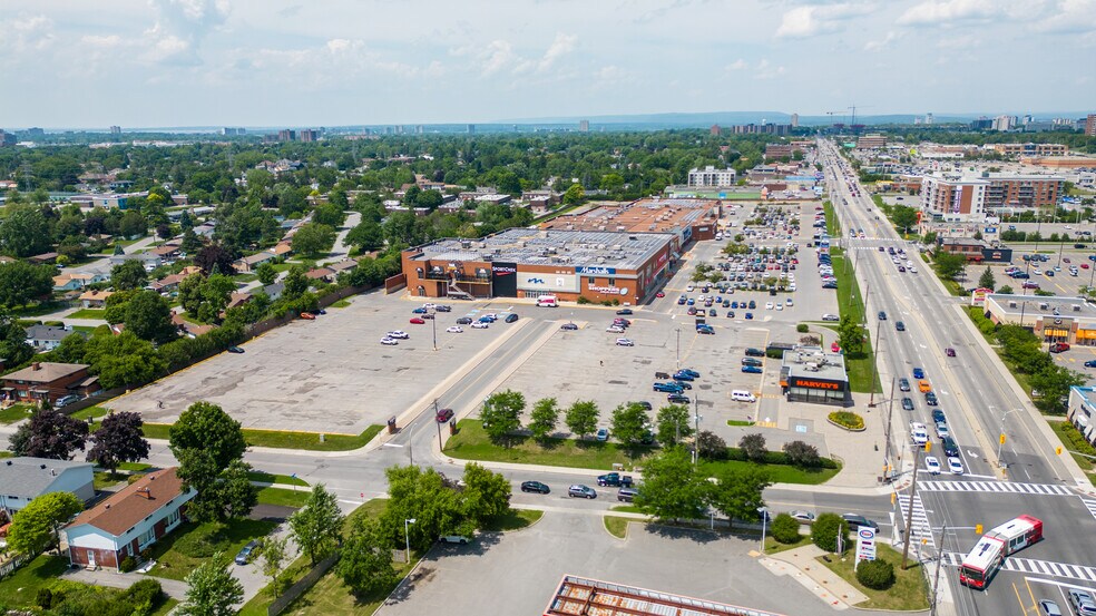 More Photos Of 1642 Merivale Rd, Ottawa Unknown For Lease