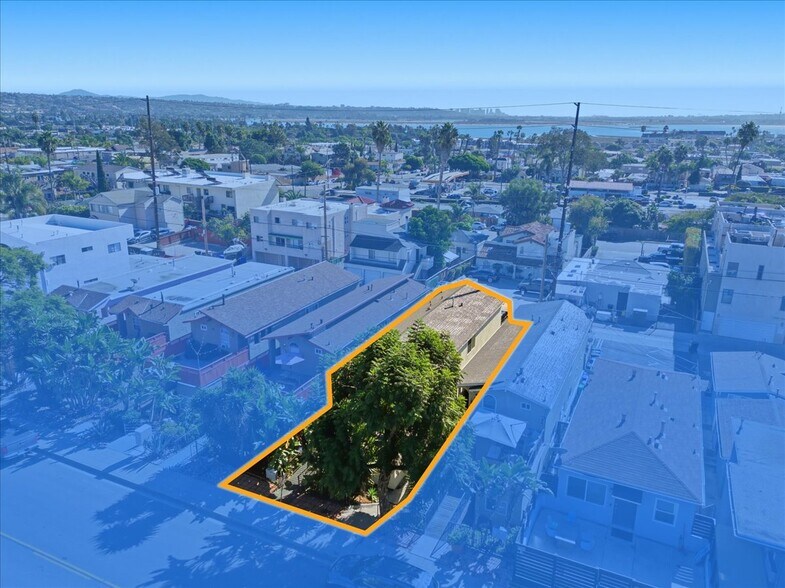 More Photos Of 2033 Garnet Ave, San Diego Apartments For Sale