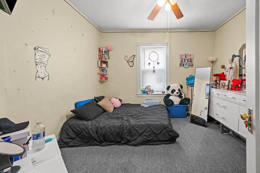 More Photos Of 6058 S Massasoit Ave, Chicago Apartments For Sale