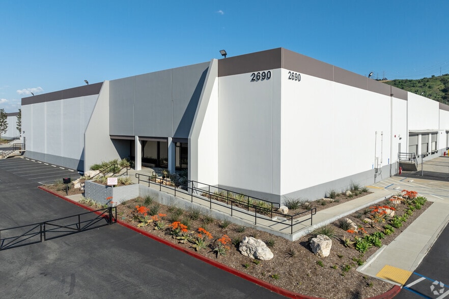 More Photos Of 2690 Pellissier Pl, City of Industry Warehouse For Lease