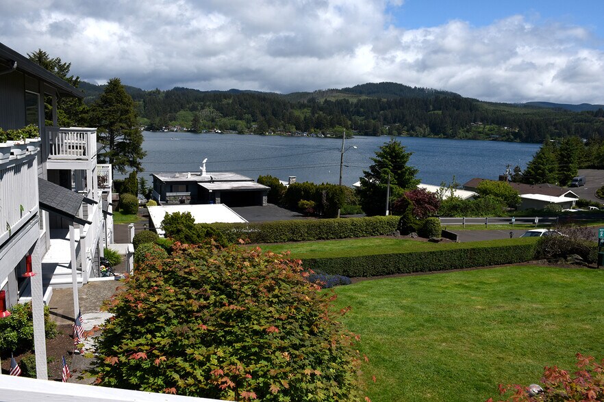 More Photos Of 3456 NE West Devil's Lake Rd, Lincoln City Apartments For Sale