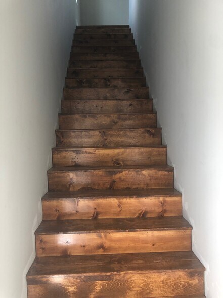 More Photos Of 12475 Trail Driver St, Austin Office For Lease