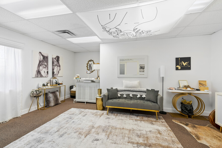 More Photos Of 984 Charles St, North Providence Office For Sale