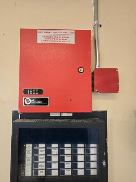 More Photos Of 64 Bay Spring Ave, Barrington Freestanding For Sale