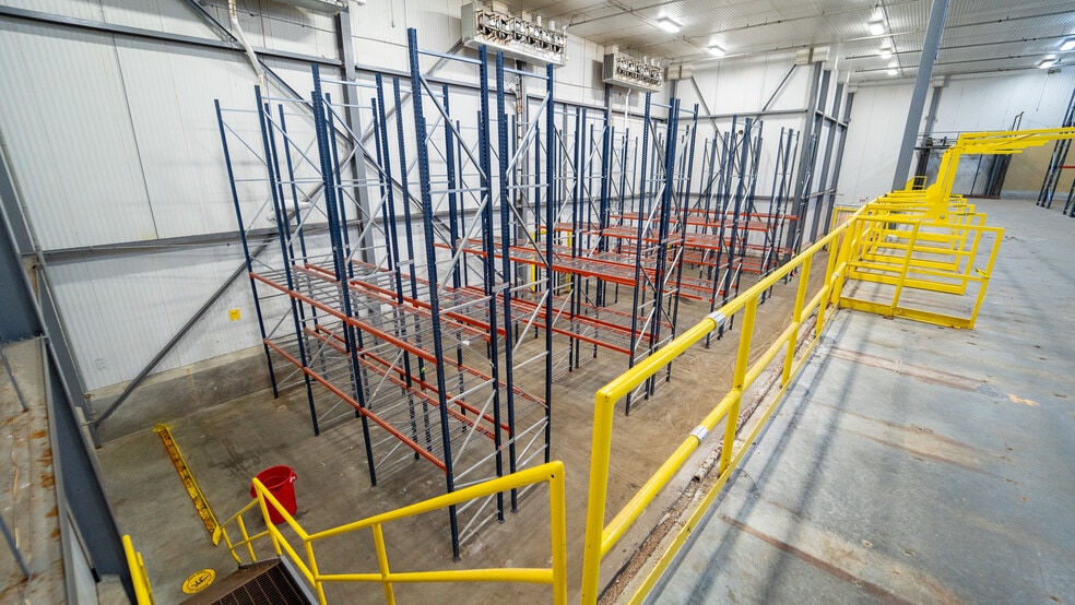 More Photos Of 302 Airport Dr, Montezuma Refrigeration Cold Storage For Sale