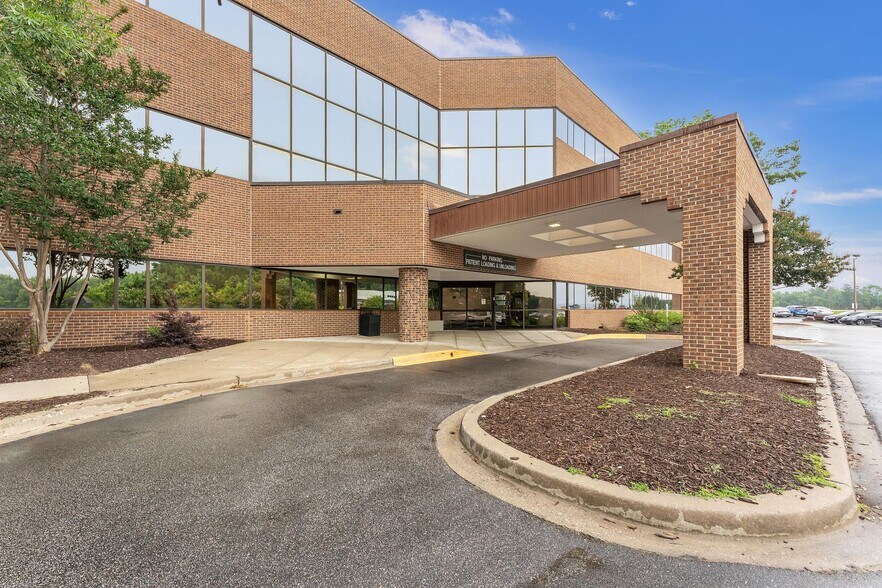 More Photos Of 1175 Cook Rd, Orangeburg Medical For Lease