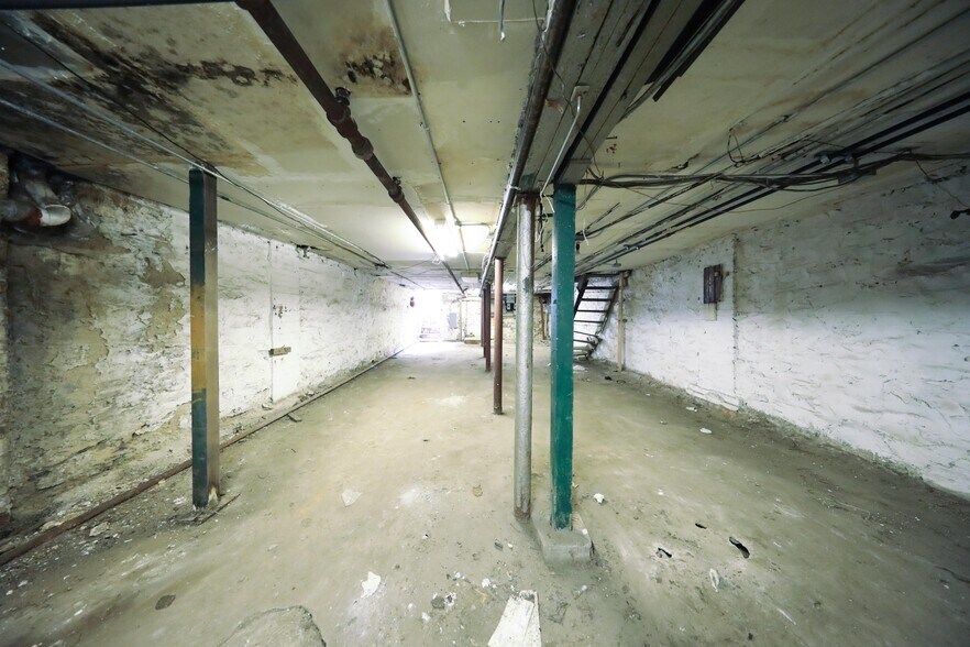 More Photos Of 4518 11th Ave, Brooklyn Storefront Retail Residential For Sale