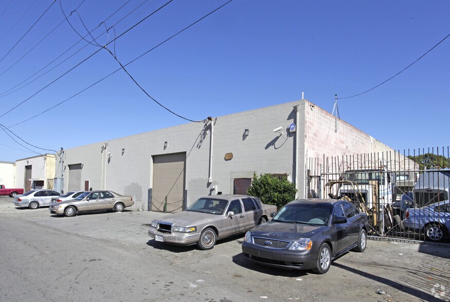 More Photos Of 950 89th Ave, Oakland Warehouse For Sale