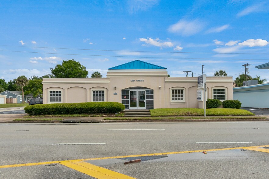 More Photos Of 112 W New Haven Ave, Melbourne Office For Lease