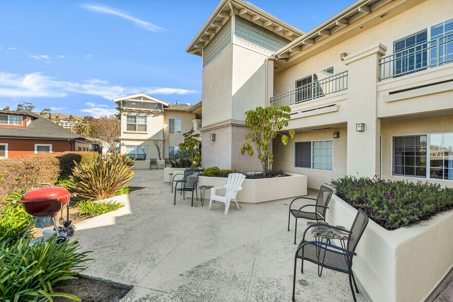 More Photos Of 1256 E Main St, Ventura Apartments For Sale