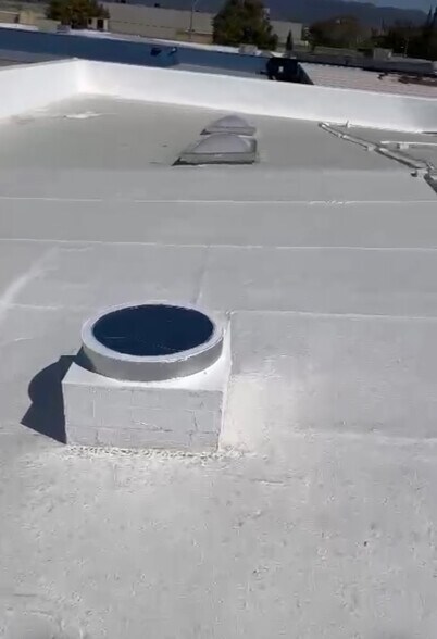 More Photos Of 6943 Eton Ave, Canoga Park Manufacturing For Sale