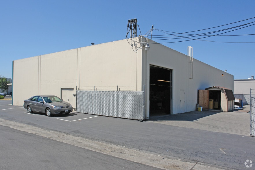 More Photos Of 401 Nelo St, Santa Clara Manufacturing For Lease