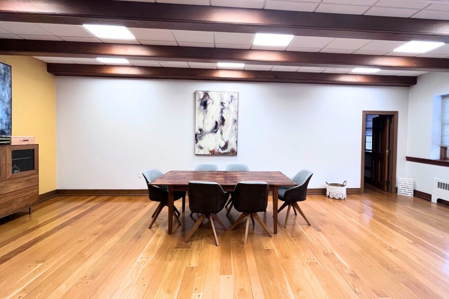 More Photos Of 5809-5811 Kennett Pike, Wilmington Medical For Sale
