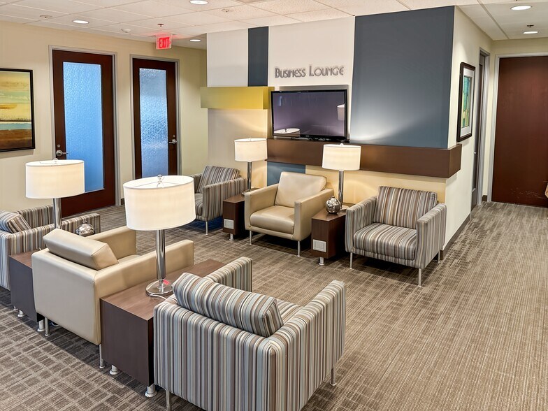 More Photos Of 7900 Oak Ln, Miami Lakes Coworking Space