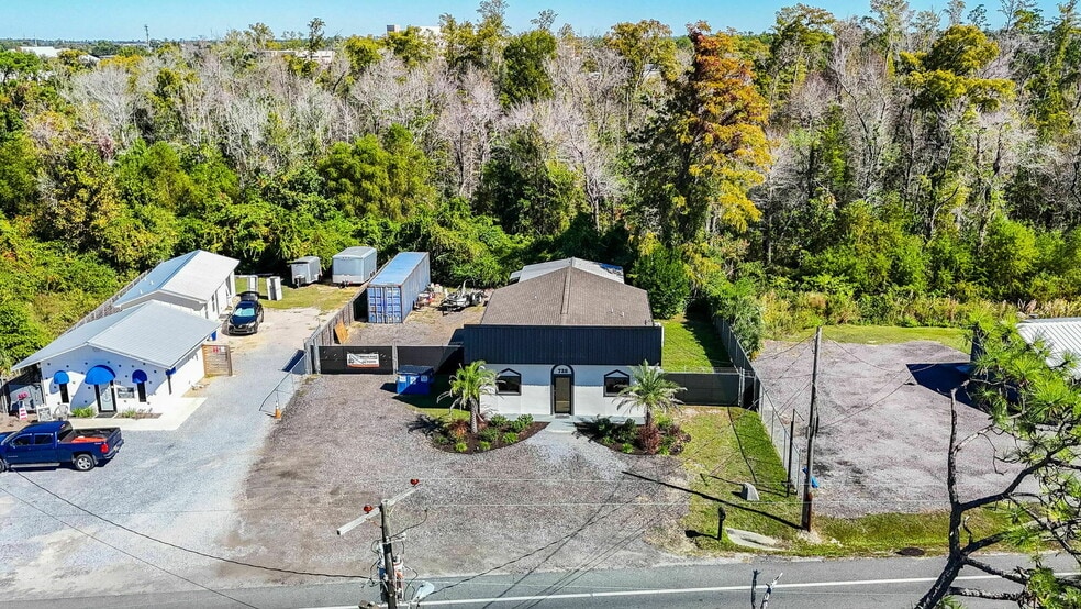 More Photos Of 726 Airport Rd, Panama City Loft Creative Space For Lease
