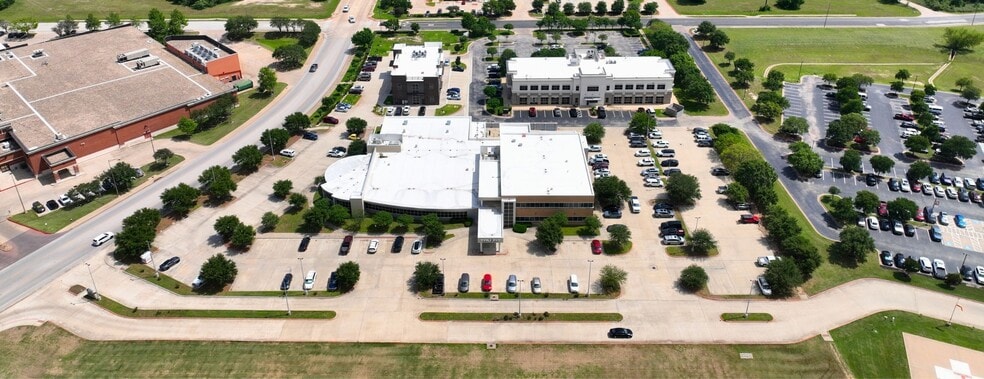More Photos Of 3526 Longmire Dr, College Station Medical For Lease