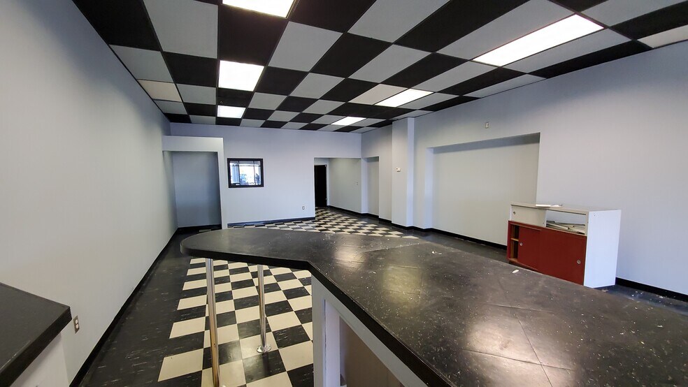 More Photos Of 22608 MacArthur Blvd, California Unknown For Lease