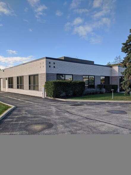 More Photos Of 10609 W 159th St, Orland Park Flex For Sale