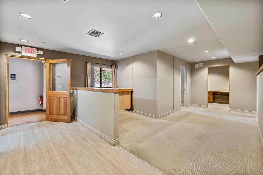 More Photos Of 75 Kallof Pl, Sedona Loft Creative Space For Lease
