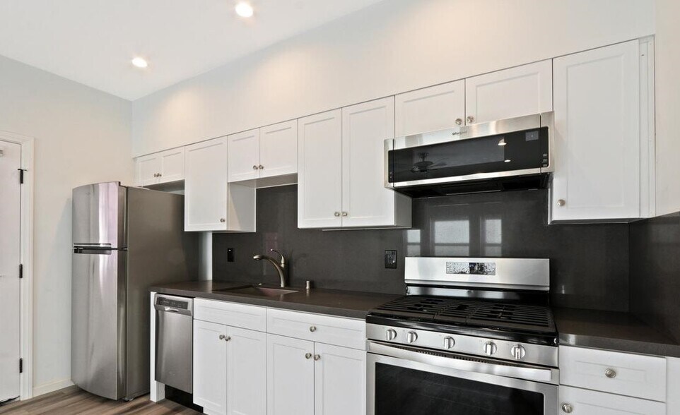 More Photos Of 846-848 N Sycamore Ave, Los Angeles Apartments For Sale