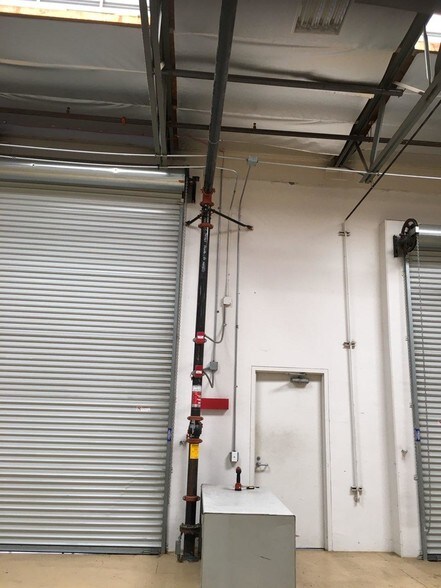 More Photos Of 2306 La Mirada Dr, Vista Warehouse For Lease