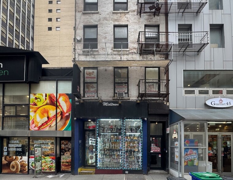 Primary Photo Of 723 Third Ave, New York Storefront Retail Residential For Lease