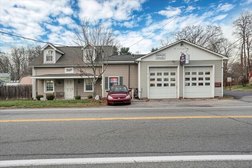 Primary Photo Of 3 Marlorville Rd, Wappingers Falls Auto Repair For Sale