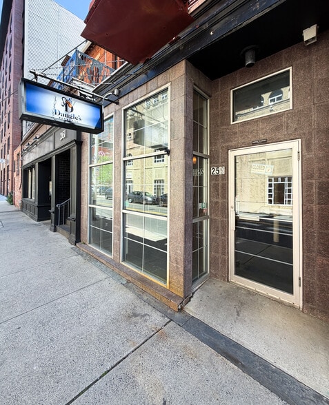 More Photos Of 47 Elm St, New Haven Office For Sale