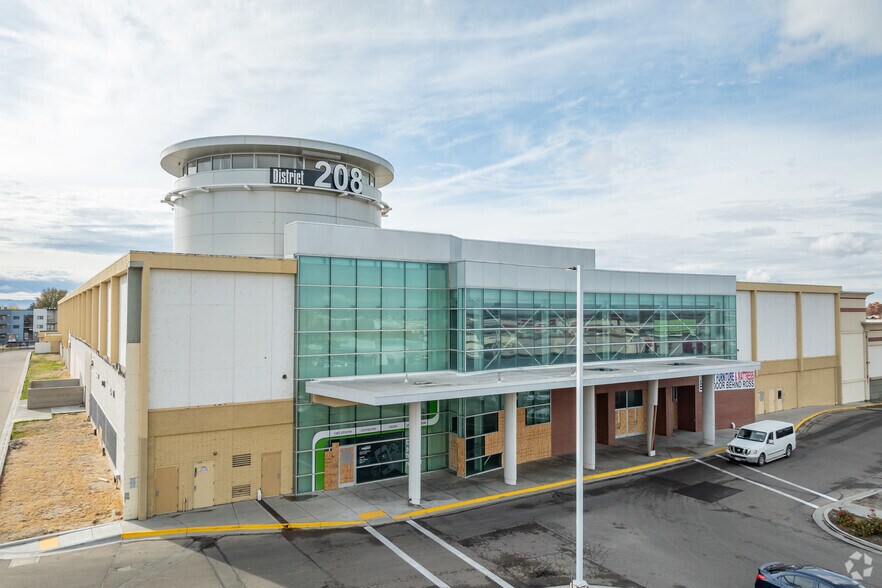 Primary Photo Of 1509 Caldwell Blvd, Nampa General Retail For Sale