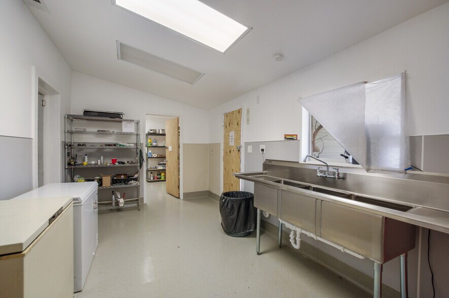 More Photos Of 11 Upper Cibolo Creek Rd, Boerne Restaurant For Sale