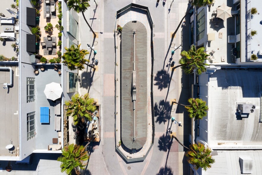 More Photos Of 301 Arizona Ave, Santa Monica Office For Lease