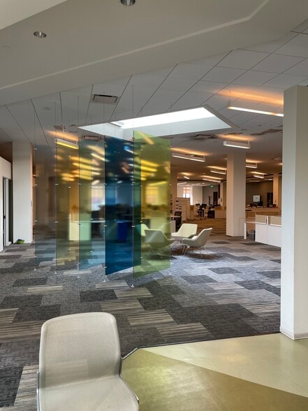 More Photos Of 49 W Maryland St, Indianapolis Storefront For Lease