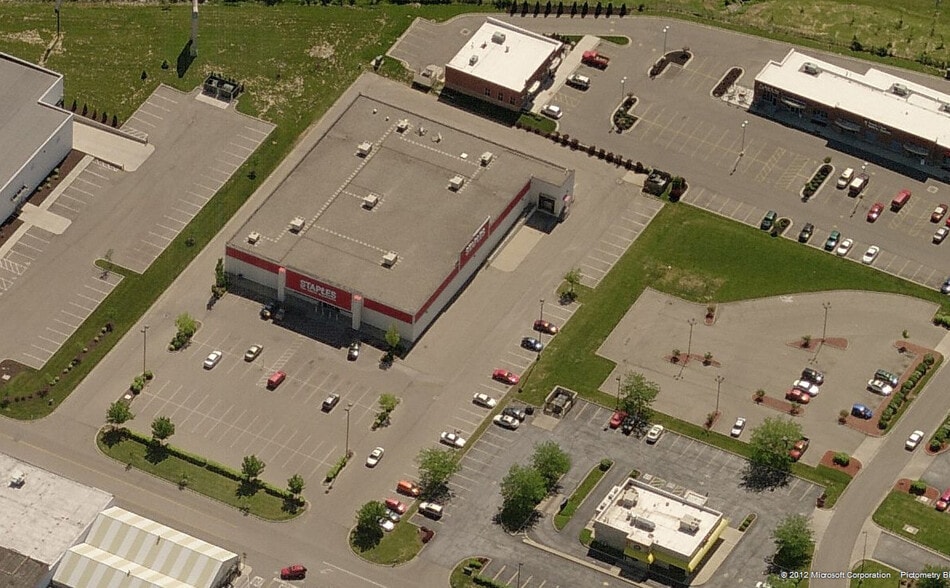 More Photos Of 1761 W Main St, Troy Freestanding For Lease