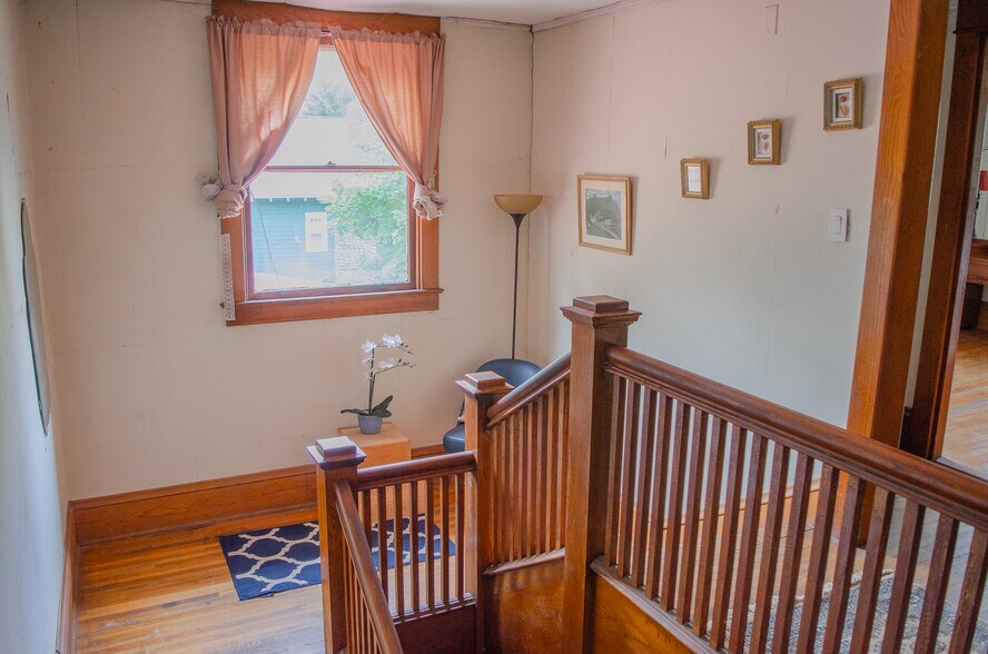 More Photos Of 76 Route 214, Phoenicia Restaurant For Sale