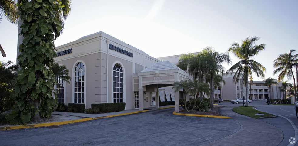 Primary Photo Of 1390 S Dixie Hwy, Coral Gables Office Residential For Lease