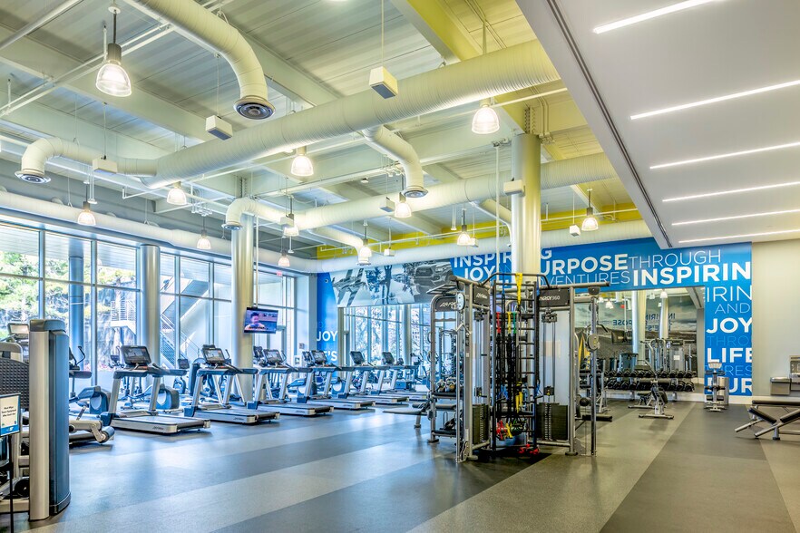 More Photos Of 1345 Enclave Pky, Houston Office For Lease