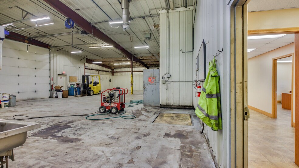 More Photos Of 2252 Olson Dr, Chippewa Falls Food Processing For Sale