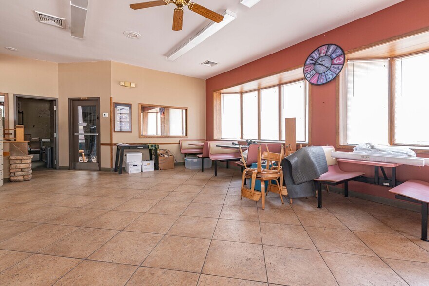 More Photos Of 802 Broadway, Wisconsin Dells Storefront Retail Office For Sale