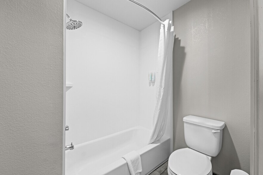 More Photos Of 1202 Liberty Rd, High Point Hotel For Sale